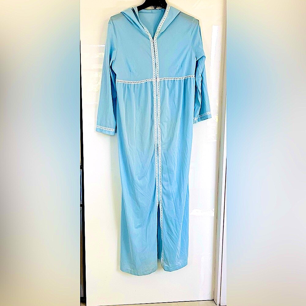 Formfit Rogers Vintage Hooded Long Robe